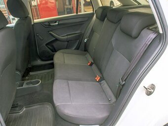 Škoda Rapid 1.0 TSI 70KW - PĚKNÝ - 10