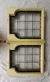Stará vitrážová okna. - 10