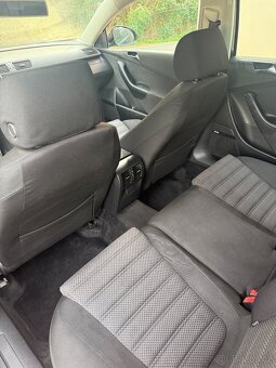 Volkswagen Passat 2.0TDI DSG - 10