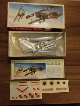 Modely letadel,Směr,plastové stavebnice. - 10