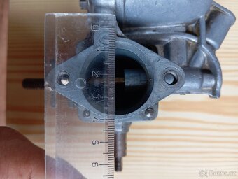 Prodám karburátor Solex 30 UAHD - 10