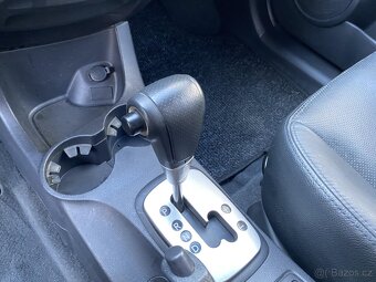 Kia Sportage 2.7 V6 , 129 kW benzín, 2004 - 10
