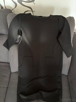 Dámské oblečení S/M, kraťasy, šaty, tilka - 10