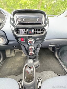 Peugeot iON - 10