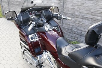 Honda GL1800 - 10
