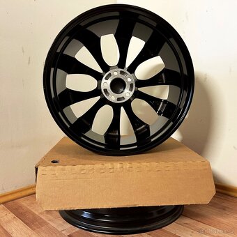 KRÁSNÁ NOVÁ PSW 5x110 R20 ET32 (8,5Jx20) 65,1mm - 10