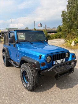 Jeep Wrangler 4.0 L6 automat - 10