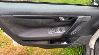 Volvo V70 veškeré díly ND 2.5 benzín - 10