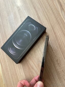 Prodám Apple iPhone 12 Pro, Graphite, 256GB bez zaruky - 10