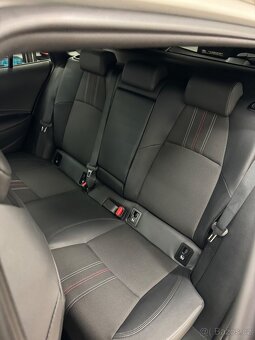 Corolla GR sport 1.8 hybrid - 10