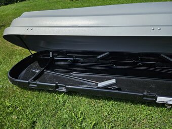 STŘEŠNÍ BOX, RAKEV KAMEI CORVARA + PŘÍČNÍKY THULE ŠKODA - 10