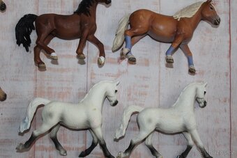 Figurky koní Schleich 10 - 10