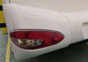 Prodám zadní nárazník na obytné vozidlo Fiat Blucamp - 10