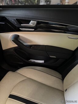 Audi S8 497kW | Audi Exclusive | Servis Audi | TOP výbava - 10
