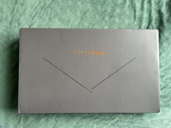 ASUS ZenBook 14 - 10