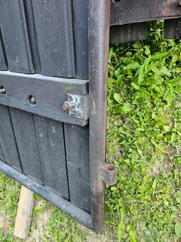 Dvoukřídlá brána délka 2x1,75m x výška 1,5m + zámek - 10