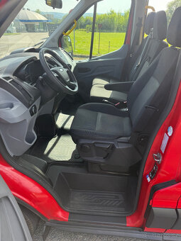 Ford Transit 2.2 TDCI rok 2016 9 Míst 187 921 km - - 10