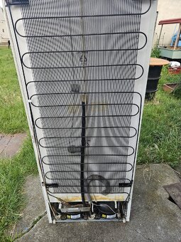 Chladnička s mrazákem Elektrolux - 10