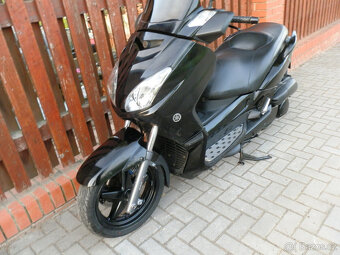 Yamaha X-Max 250 - 10