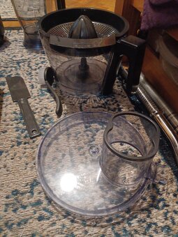 Kuchyňský robot - 10