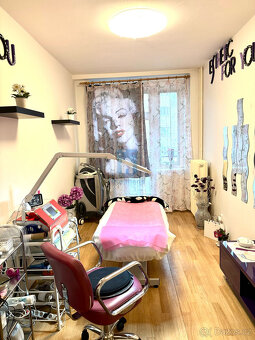 Pronájem sdílené místnosti v kosmetickém salonu Praha 5 - Sm - 10