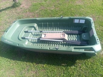 Rybářský člun 245cm s motorem 3,6 koní - 10