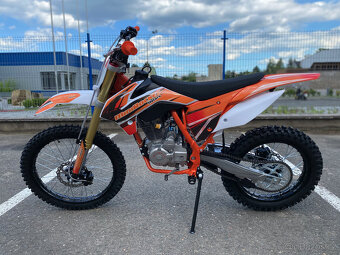 Pitbike MiniRocket PitRock 250ccm 21x18 - 10
