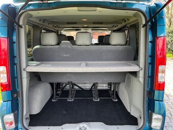 Renault Trafic Passenger 2.0 dCi - 10