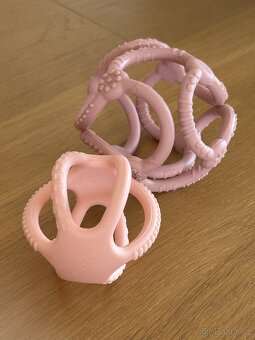 Dětské hračky pro miminka - 10