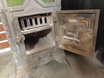 Prodám historická kamna Fenom - 10