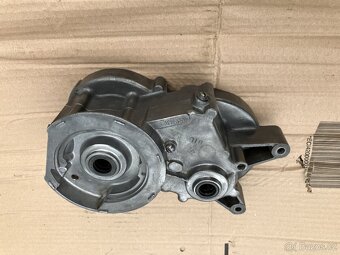 babeta 210 skříň motoru - 10
