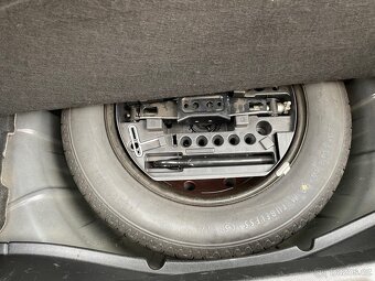 RENAULT LAGUNA 3, 2,0 i 16V, NAJETO POUZE 65000 km - 10