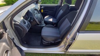 Jedna noha stačí - automat pro tělesně hendikepované řidiče - 10