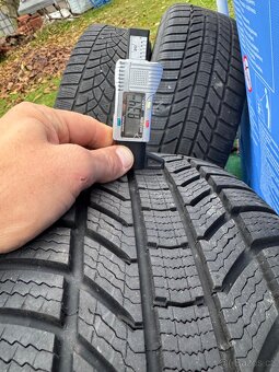 ❄️ Zimní kola Škoda R19 5X112 triglav 235/50 R19 - 10