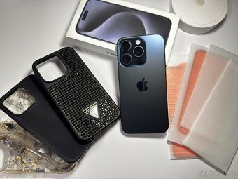 Apple iPhone 15 Pro, 256GB modrý titan, záruka 11.01.2026 - 10