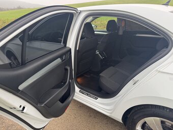 Škoda Superb 3 2.0 Tdi 110 Kw DSG Rok 2/2018 - 10