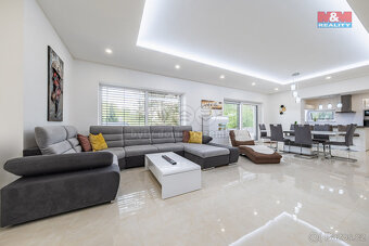 Prodej rodinného domu, 340 m², Kunice, ul. Do Žlábek - 10