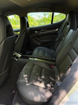 Porsche Panamera 4 - 10