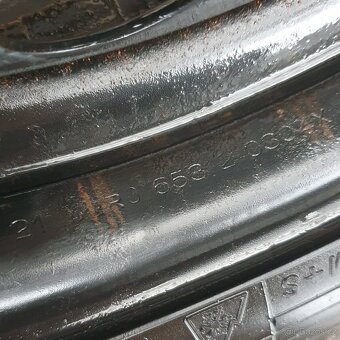 Sada zimních kol Suzuki 215/60 R16 č. AK30 - 10