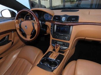 2009 Maserati GranTurismo 4.2L V8 - 10