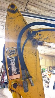 6.4t minibagr guma JCB 8052 dobré pásy - 10