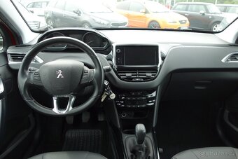 Peugeot 2008 1.2PT ALLURE 61kW 2018 - 10