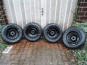 Komplet Zimní Sada Pirelli Poklice 215/65/17 ET38 5x112 - 10