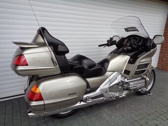 Honda goldwing 1800 - 10
