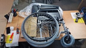 Invalidní vozík Timago Classic 48 cm / nosnost 115 kg
- 10