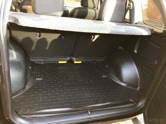 Toyota RAV 4 2004 - 10
