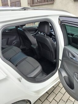 Opel Astra Bi-Turbo 1.6crdi RV. 2016 118KW - 10
