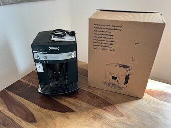 Kávovar DeLonghi Magnifica ESAM 3000.B - 10