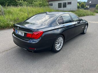 BMW 740D 225 KW - 10