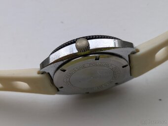 Hodinky PRIM SPORT 2  - 17 JEWELS  - KRÁSNÝ STAV - 10